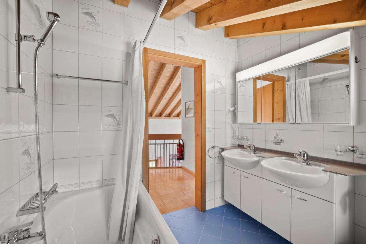 Golden Peaks Ferienhaus Valbella-Lenzerheide ภายนอก รูปภาพ